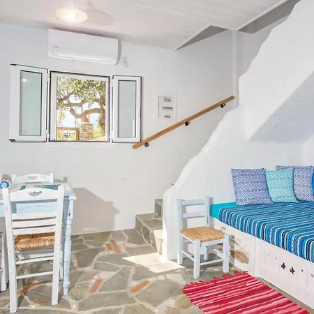 Aspra Chomata Κάρυστος