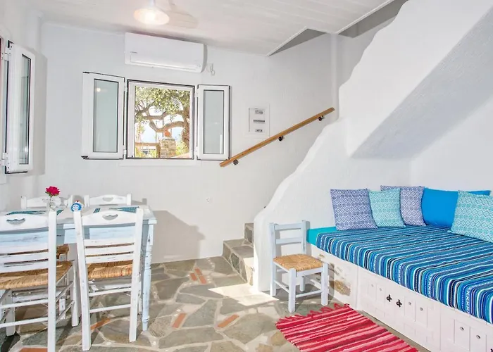 Aspra Chomata Karystos (Evia)